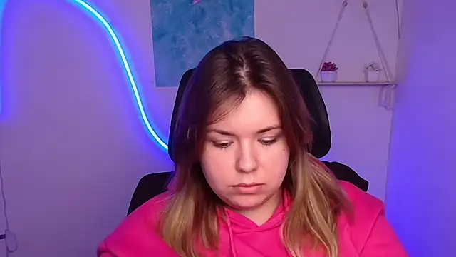 Snapshot of SusannaNight chatting on November 12, 12:16 pm SusannaNight online show from November 12, 12:16 pm