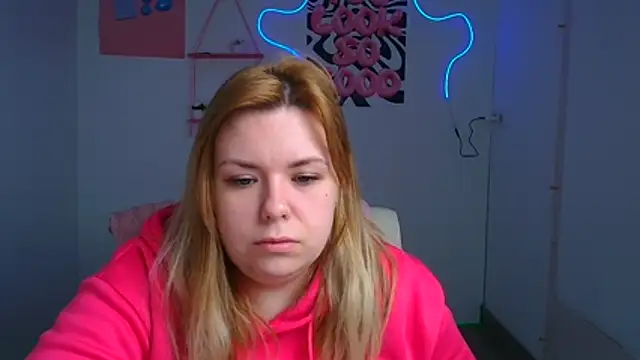 Snapshot of SusannaNight chatting on December 21, 6:20 am SusannaNight online show from December 21, 6:20 am