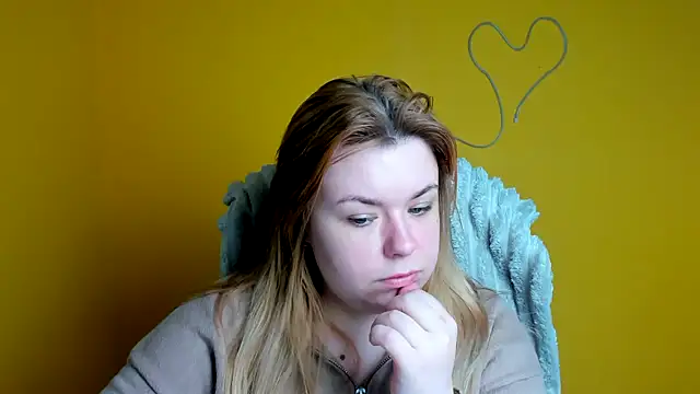 Snapshot of SusannaNight chatting on May 1, 11:15 am SusannaNight online show from May 1, 11:15 am