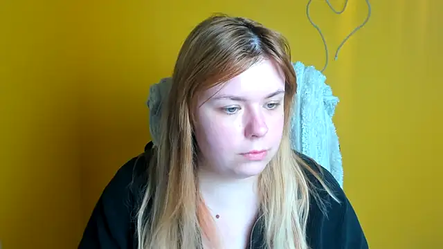 Snapshot of SusannaNight chatting on May 4, 11:17 am SusannaNight online show from May 4, 11:17 am