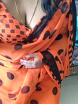 Snapshot of tamil_chitra12 chatting on November 30, 8:07 am tamil chitra12 online show from November 30, 8:07 am