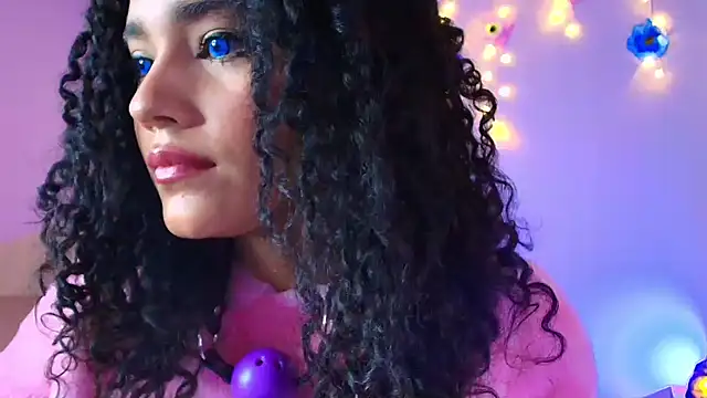 Snapshot of Aprilsweet2005 chatting on December 2, 1:17 pm Aprilsweet2005 online show from December 2, 1:17 pm