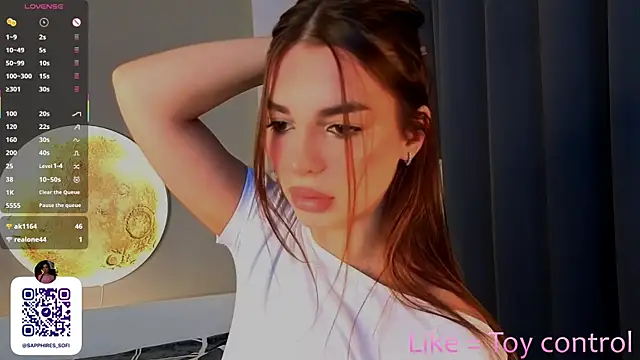 Snapshot of LauraHansil chatting on January 8, 6:16 am LauraHansil online show from January 8, 6:16 am