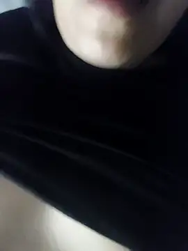 Snapshot of Camilu23 chatting on March 22, 1:03 pm Camilu23 online show from March 22, 1:03 pm