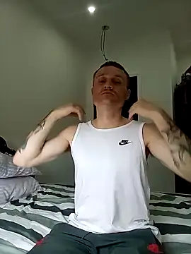 Snapshot of Caliguy36 chatting on November 4, 2:38 pm Caliguy36 online show from November 4, 2:38 pm