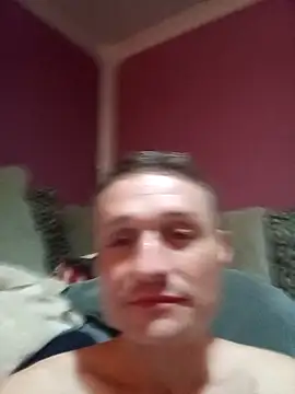 Snapshot of Caliguy36 chatting on November 14, 10:29 pm Caliguy36 online show from November 14, 10:29 pm