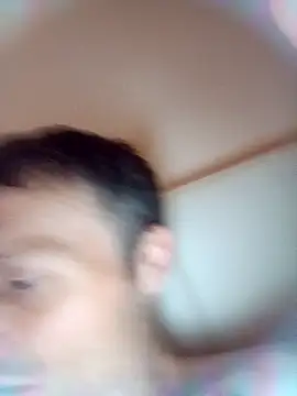 Snapshot of Caliguy36 chatting on November 17, 2:06 am Caliguy36 online show from November 17, 2:06 am