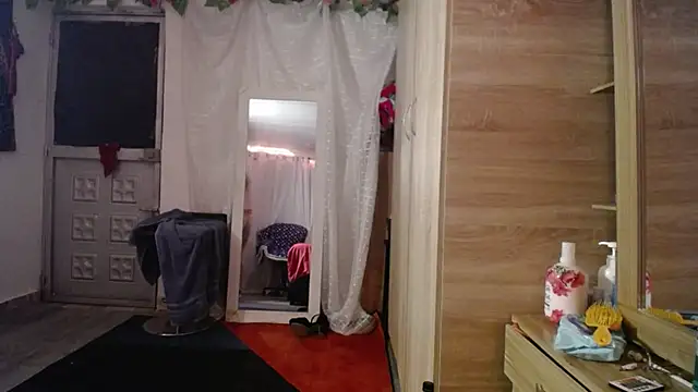 Snapshot of Samara_Homescapes chatting on November 7, 3:28 am Samara Homescapes online show from November 7, 3:28 am