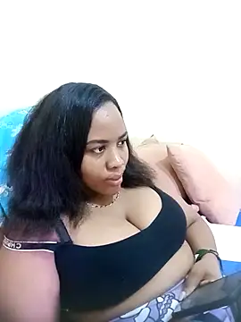 Snapshot of Diosa339 chatting on December 21, 2:35 pm Diosa339 online show from December 21, 2:35 pm