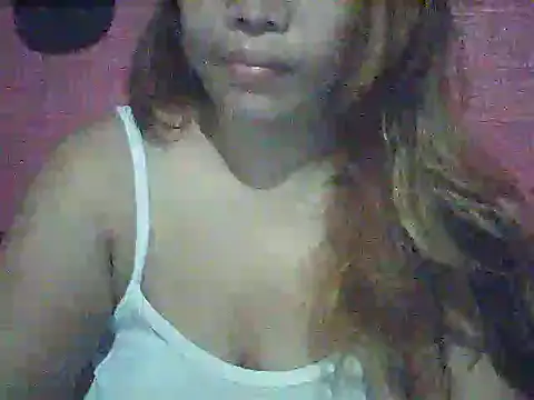 Snapshot of sweet_buncandy chatting on June 17, 7:04 pm sweet buncandy online show from June 17, 7:04 pm