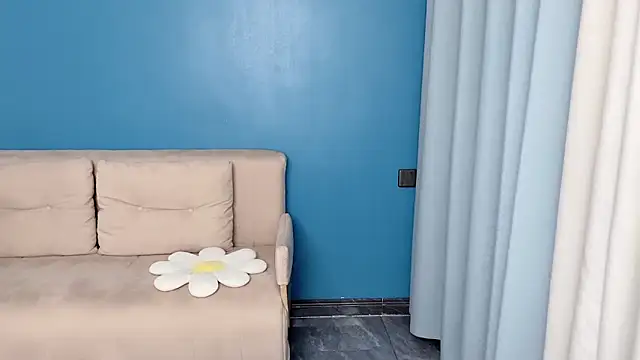 ella55-- online show from April 3, 1:03 am