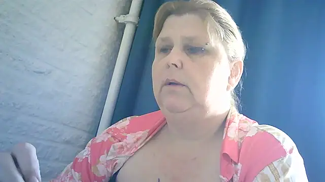 Sylviastar46 online show from April 17, 7:44 am