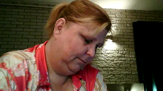 Sylviastar46 online show from April 17, 7:50 pm