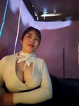 Snapshot of Nahata-suki chatting on November 30, 2:37 am Nahata-suki online show from November 30, 2:37 am