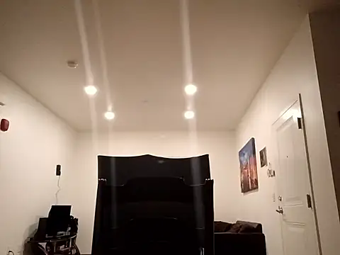 Karebearz1 online show from March 31, 7:53 am