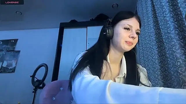 Snapshot of AnGallo chatting on December 14, 8:13 pm AnGallo online show from December 14, 8:13 pm