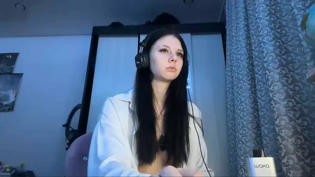 Snapshot of AnGallo chatting on December 16, 9:31 pm AnGallo online show from December 16, 9:31 pm