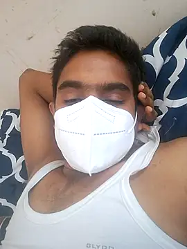 Snapshot of Healthy18 chatting on November 11, 2:00 am Healthy18 online show from November 11, 2:00 am