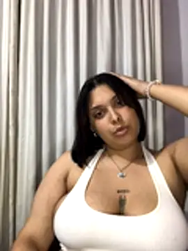 Snapshot of spicy081 chatting on October 29, 8:32 pm spicy081 online show from October 29, 8:32 pm