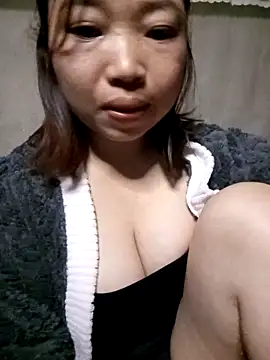 Snapshot of julybe chatting on February 7, 3:49 pm julybe online show from February 7, 3:49 pm