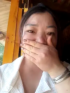 Snapshot of julybe chatting on March 2, 4:36 am julybe online show from March 2, 4:36 am