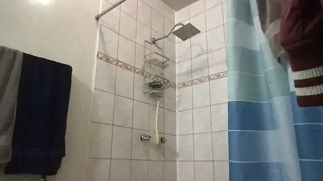 ezrah23 online show from December 16, 4:34 pm