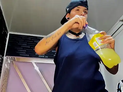 SubGirlRs online show from October 30, 5:20 am