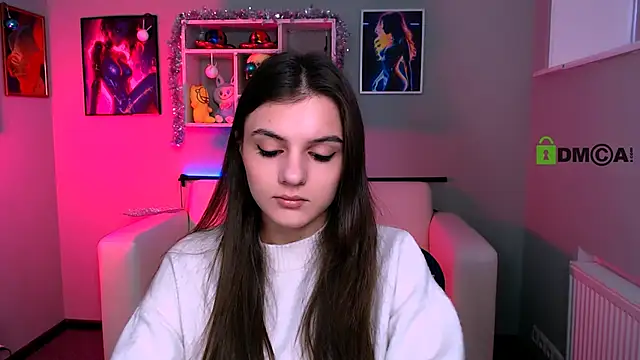 lisa dark  online show from January 17, 10:31 am