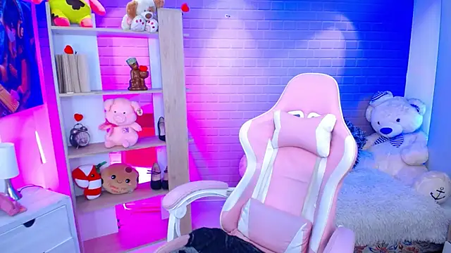 roseefancy19 online show from February 4, 10:47 pm