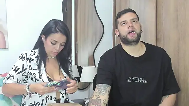 MailynAndNick online show from December 23, 3:26 am