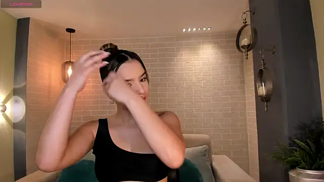 Snapshot of LaurentRosse1 chatting on December 3, 7:23 pm LaurentRosse1 online show from December 3, 7:23 pm