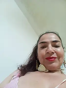 Snapshot of MaryRoze_ chatting on November 30, 7:40 pm MaryRoze online show from November 30, 7:40 pm