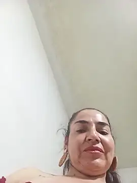 Snapshot of MaryRoze_ chatting on April 19, 1:16 am MaryRoze online show from April 19, 1:16 am