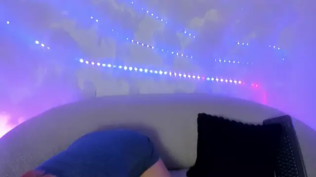 Snapshot of Liah_Miller chatting on December 3, 12:25 pm Liah Miller online show from December 3, 12:25 pm