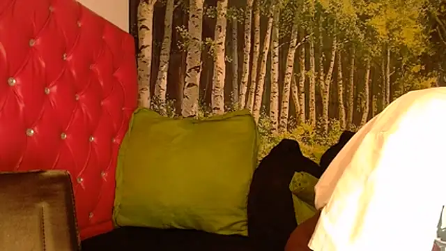 Snapshot of Lucile_Carrie chatting on July 15, 4:51 am Lucile Carrie online show from July 15, 4:51 am