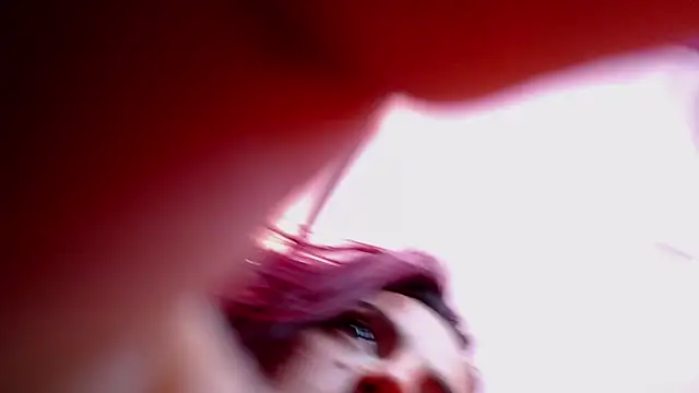 Snapshot of lia_cr1 chatting on November 27, 9:06 pm lia cr1 online show from November 27, 9:06 pm