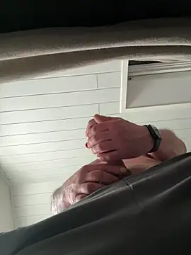 superbertok online show from April 18, 12:31 pm