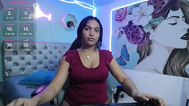 Snapshot of valeria_martinez19 chatting on November 15, 11:32 pm valeria martinez19 online show from November 15, 11:32 pm