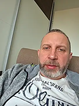 Snapshot of ghost430000 chatting on November 2, 9:55 am ghost430000 online show from November 2, 9:55 am