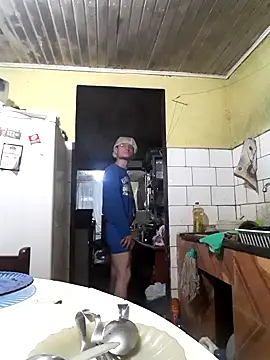 Snapshot of everbrazilianpr chatting on October 31, 9:49 pm everbrazilianpr online show from October 31, 9:49 pm