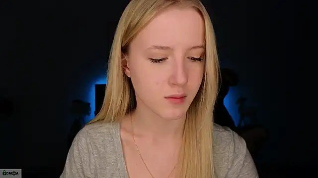 adele armass online show from January 18, 9:40 pm