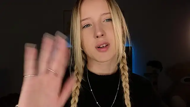 adele armass online show from March 25, 8:59 pm