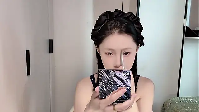 Snapshot of yuyu-33 chatting on July 24, 3:37 am yuyu-33 online show from July 24, 3:37 am