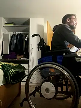 Snapshot of Guttermann chatting on January 7, 6:54 pm Guttermann online show from January 7, 6:54 pm