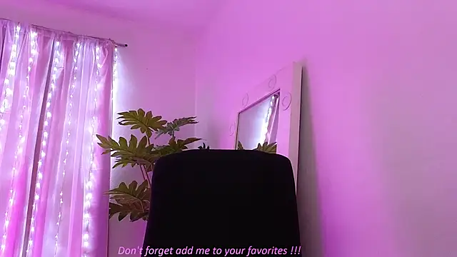 BabyLauritaa online show from February 26, 7:35 pm