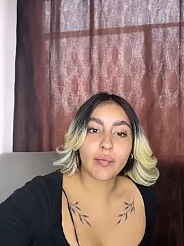 Snapshot of Elina_Hills chatting on June 7, 7:17 pm Elina Hills online show from June 7, 7:17 pm