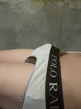 Snapshot of Kevin-xx chatting on November 20, 3:23 pm Kevin-xx online show from November 20, 3:23 pm