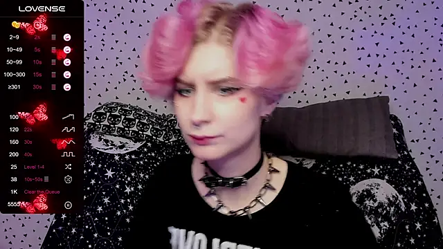 Angel Julles online show from April 12, 9:03 am