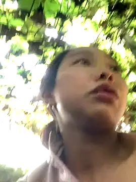 Snapshot of bi-bo123 chatting on December 1, 1:10 am bi-bo123 online show from December 1, 1:10 am