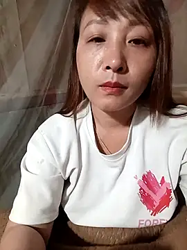 Snapshot of Misa_kute20 chatting on October 31, 6:42 pm Misa kute20 online show from October 31, 6:42 pm